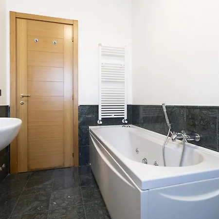 Ca'do Garden דירה